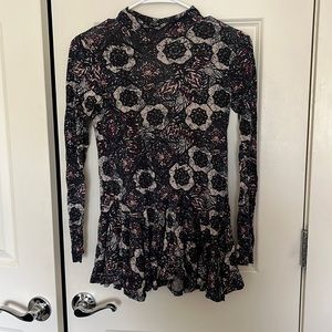 purple and blue flattering long sleeve free people blouse!